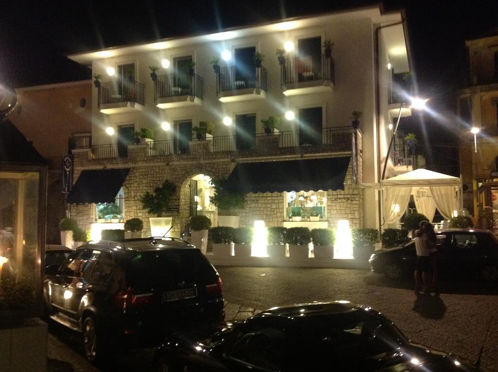 Le Ancore Hotel Vico Equense Exterior foto
